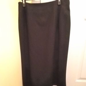 SAVANNAH SKIRT SIZE 16 BLACK